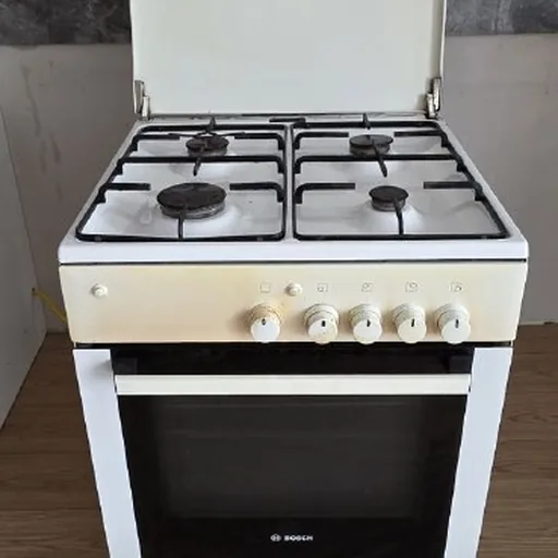 Газовая плита с духовкой