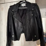 Кожаная куртка Claudie Pierlot 1
