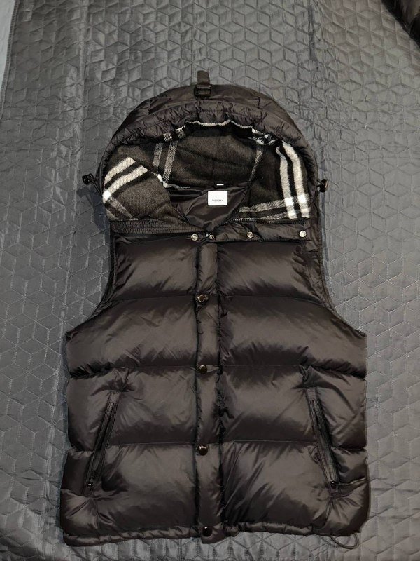 Черная куртка Burberry мужская пуховая XXL