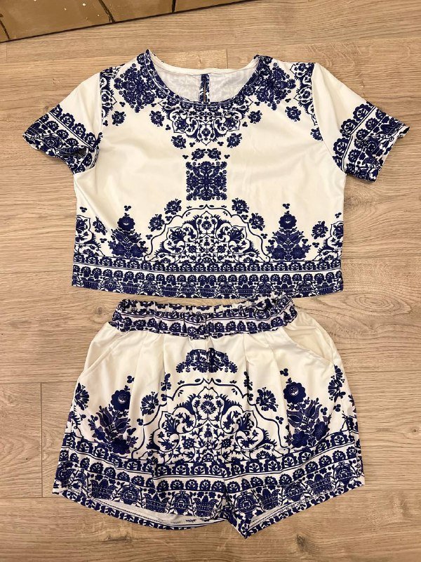 Женский костюм размер xs/s 2