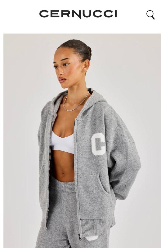 Худи Cernucci, брюки Massimo Dutti, водолазка Massimo Dutti 1