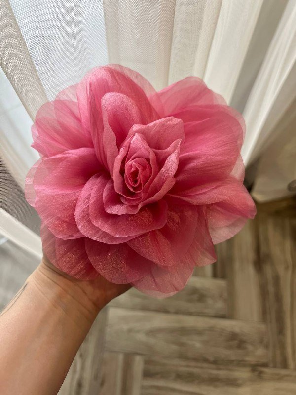 Брошь цветок