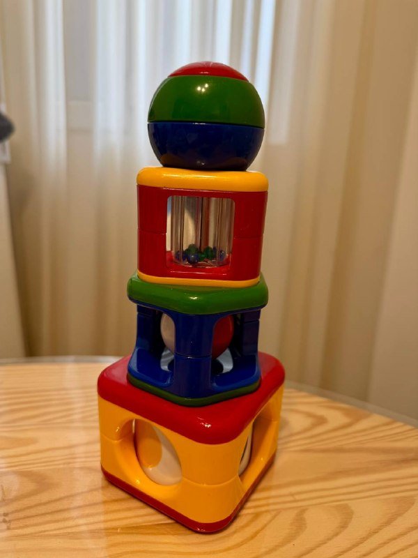 Развивающие игрушки Tolo пирамидка, собачка, зайчики, стаканчики