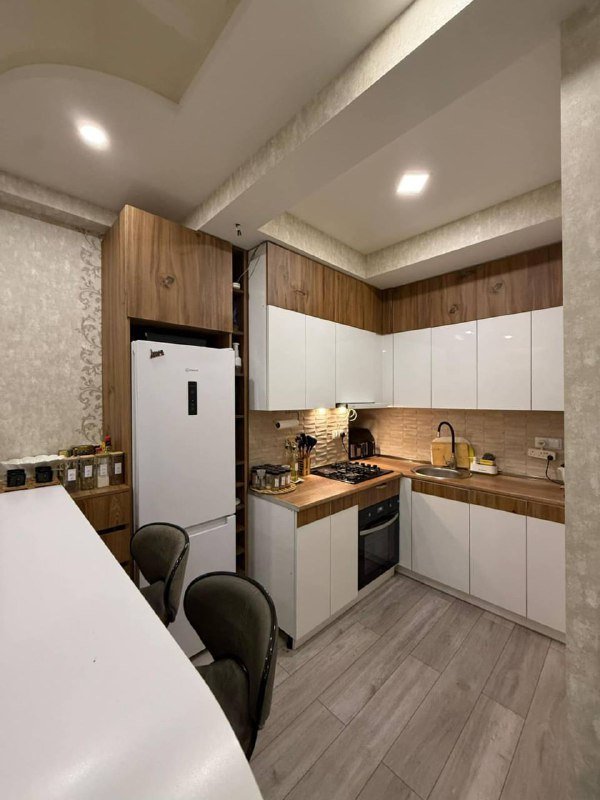 Квартира 3 комнаты, 2 спальни в Сабуртало 4