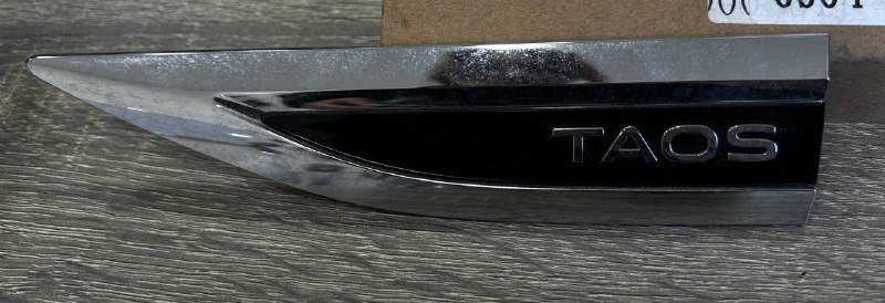 Значки эмблемы Chevrolet Mercedes VW на машины 2