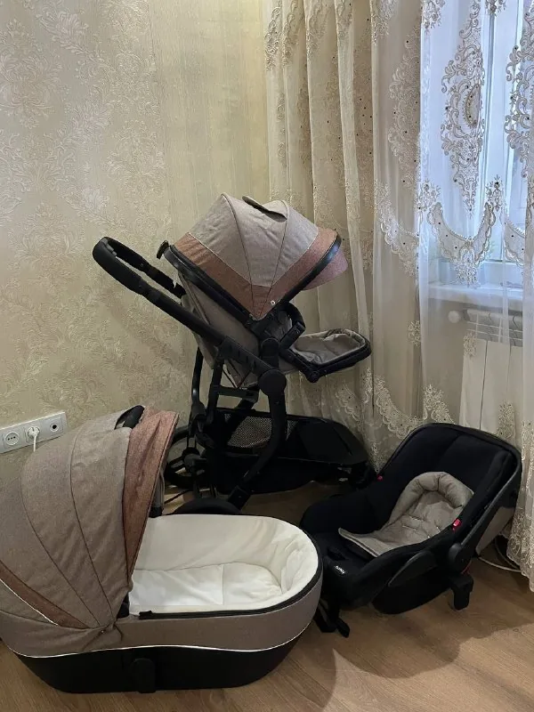 Детская коляска 3 в 1