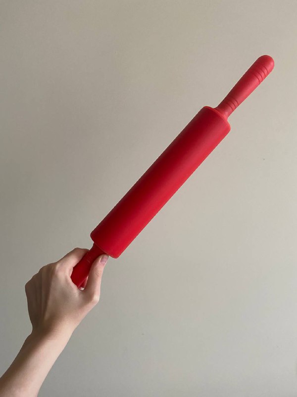 Скалка красная