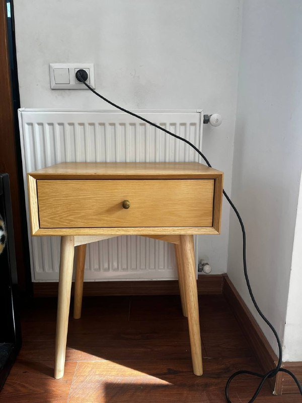 Тумбочка прикроватная из юска