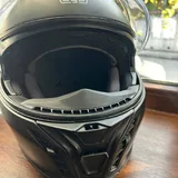 Мотошлем AGV, мотозащита, защитные перчатки 2