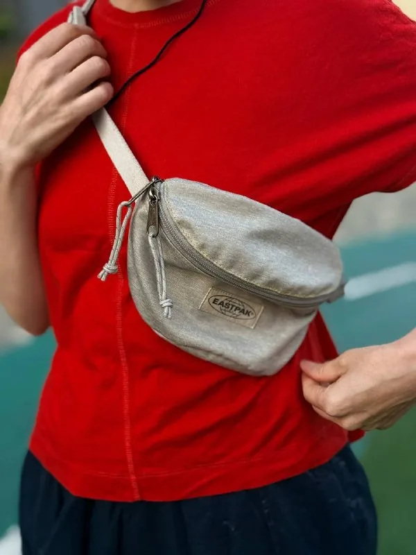 Сумка бананка Eastpak 1