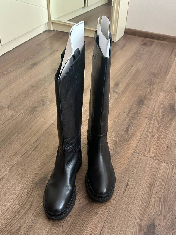 Сапоги осенние из натуральной кожи H&M