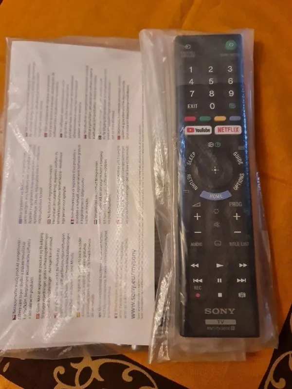 Пульт Sony Bravia, стабилизатор DJI Osmo, сумка для камеры, кулер 1