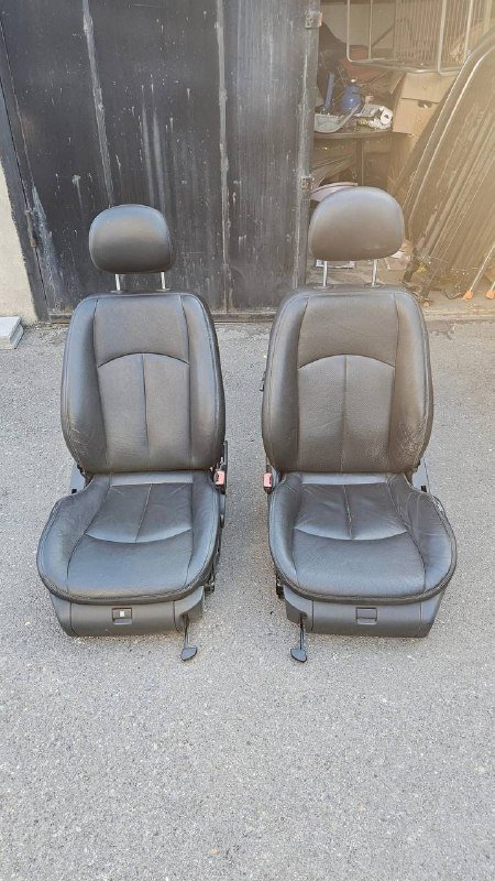 Автозапчасти W211 сидения, руль, фары
