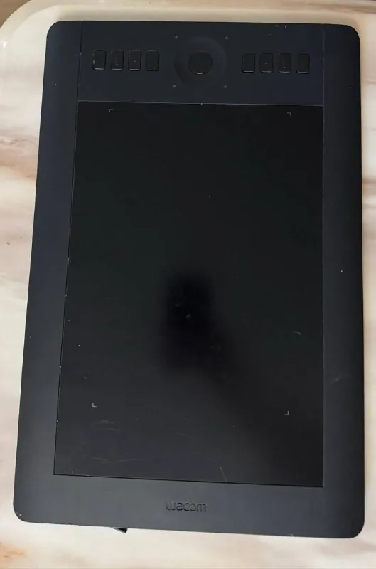Графический планшет Wacom Intuos Pro Medium PTH-651/K 1
