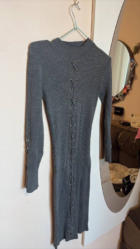 Серое платье S-M