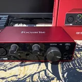 Focusrite Scarlett Solo аудио карта 2