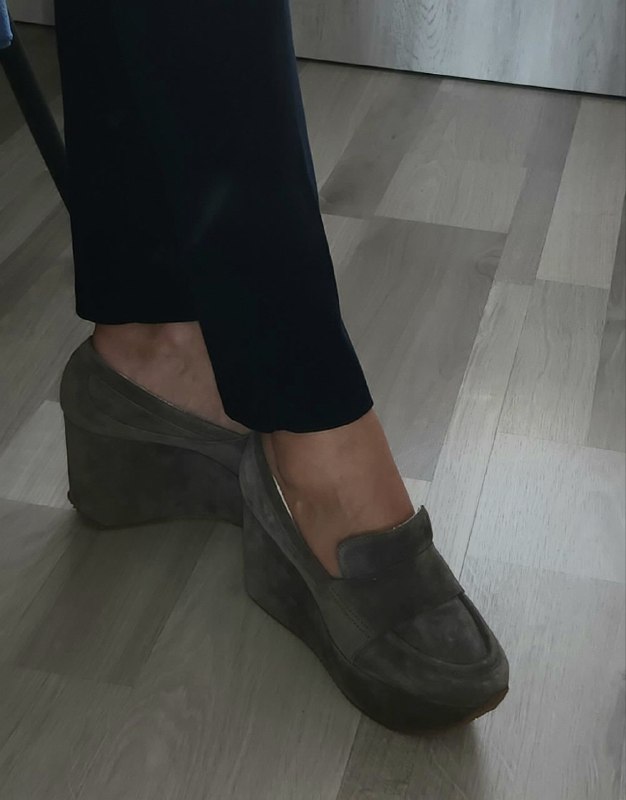 Водолазка GAP, туфли Calvin Klein 8