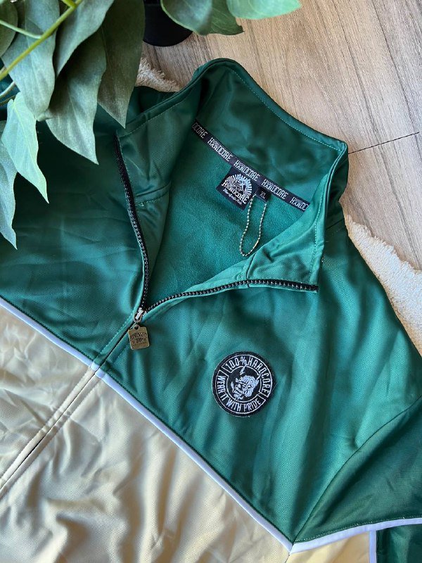 Олимпийка Hardcore размер L новое 2