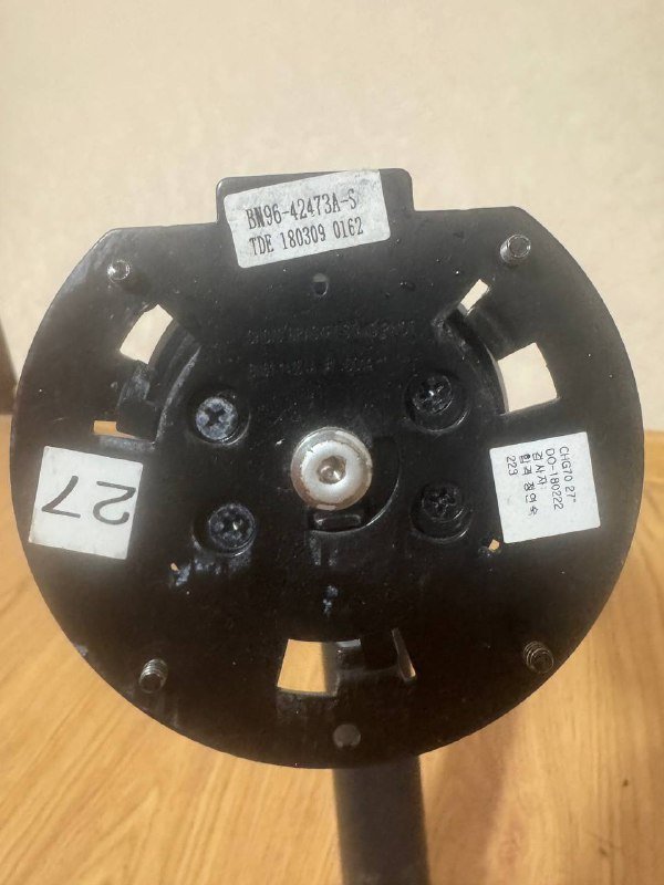 Постер для интерьера, Кронштейн для монитора