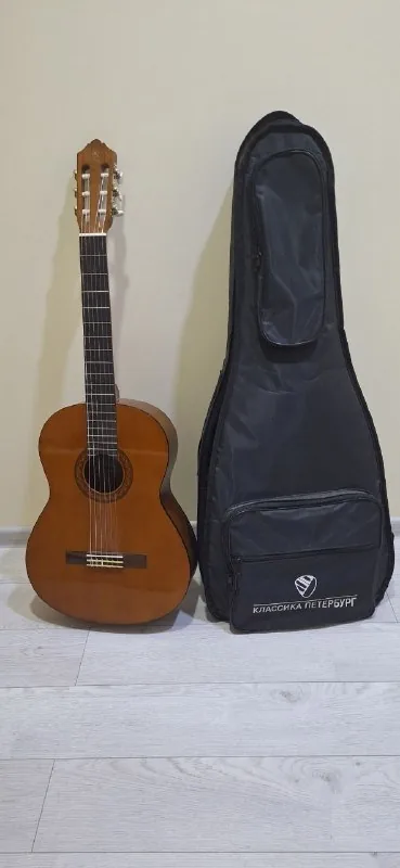 Классическая гитара Yamaha C40, чехол, аксессуары 1