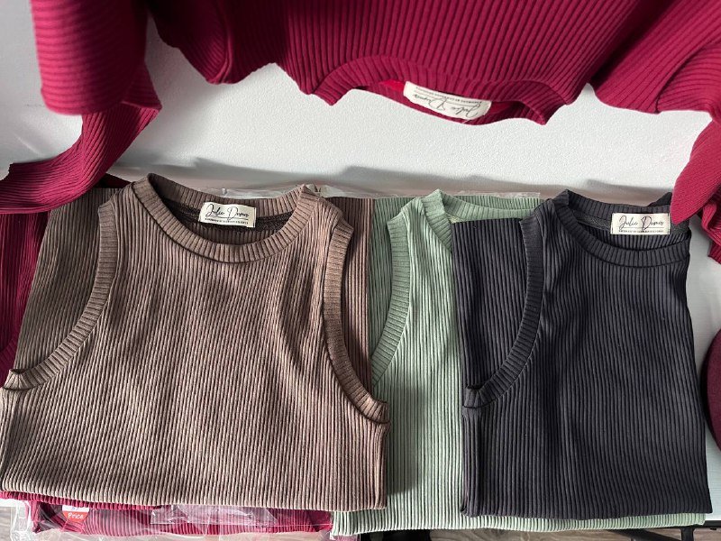 майки в рубчик S-M графит зеленый шоколад вишневый голубой сирень