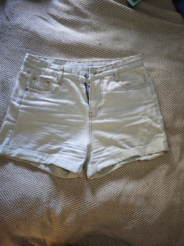 женская одежда: шорты, кофты, толстовка, рубашка, комбинезон