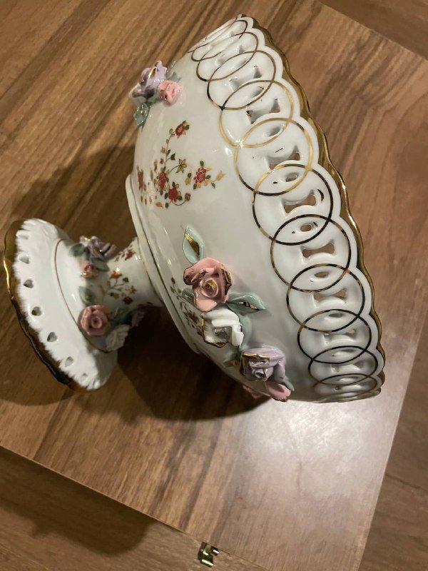 Декоративная фарфоровая вазочка 4