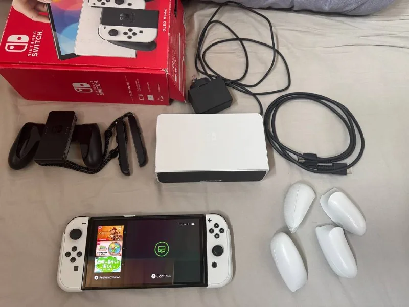 Nintendo Switch OLED 1