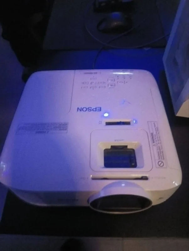 Проектор Epson 1