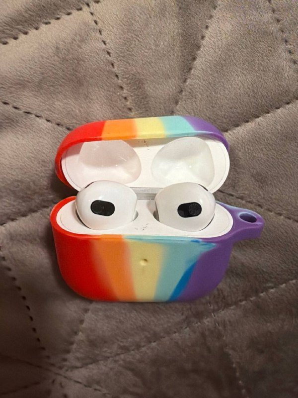 AirPods 3, чехол, шнур лайтинг