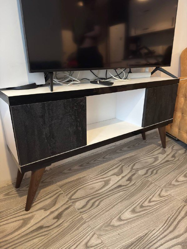 Стол под телевизор 2