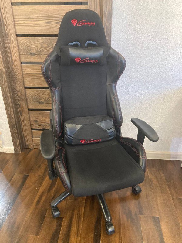 Игровое кресло Genesis