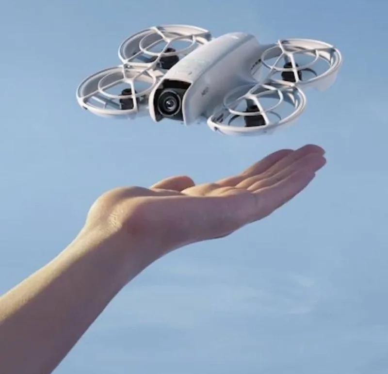 DJI Neo drone