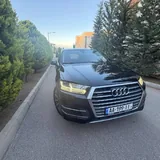 Audi Q7 9