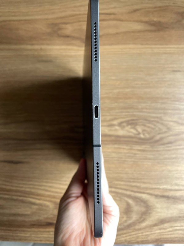 iPad Pro 11 2020 128GB, Magic Keyboard 3