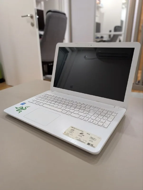 Ноутбук Asus X540L 1