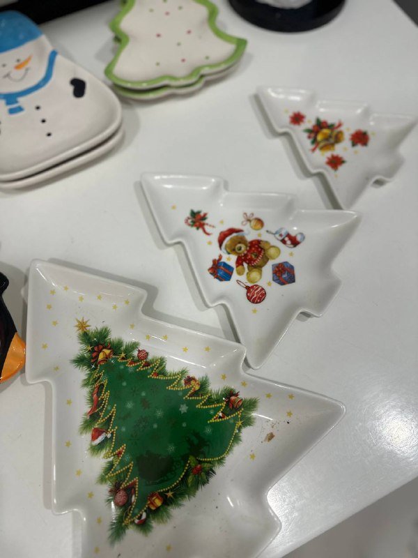 Новогодние керамические тарелочки в форме елки, снеговика, Санты, пингвина 5