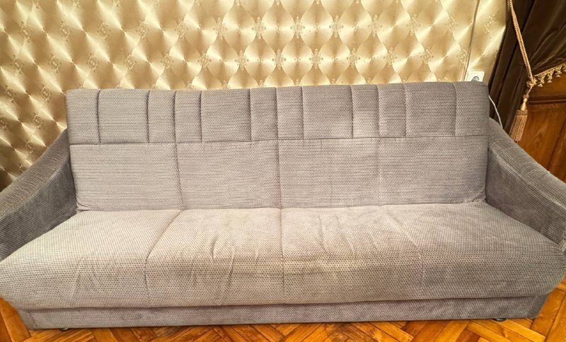 Немецкий диван с креслами, Люстра стекло мурано, Зеркало Франция 19-й век