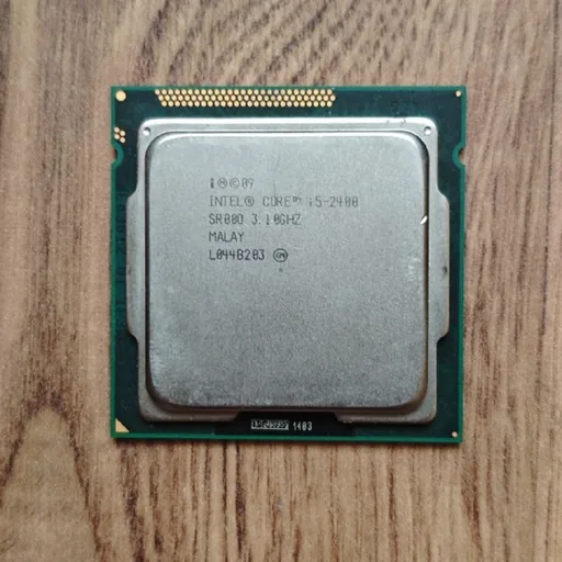 Процессор i5-2400, оперативная память 16 ГБ