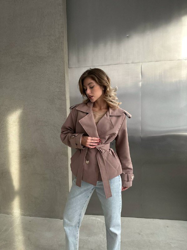 Тренч женский укороченный