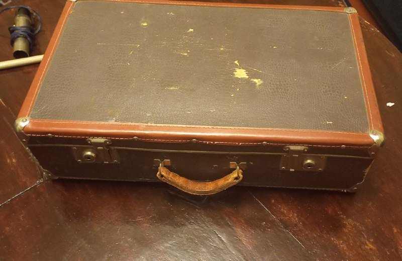 Большой чемодан