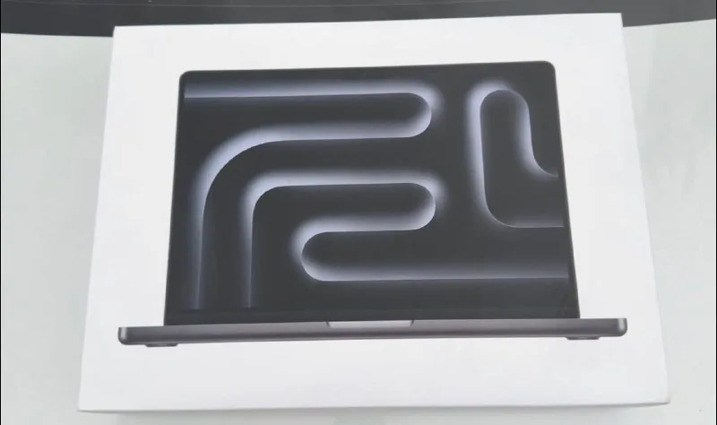 MacBook Pro 1