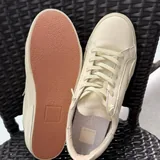 Платье, туфли Clarks, кеды Dolce Vita 5