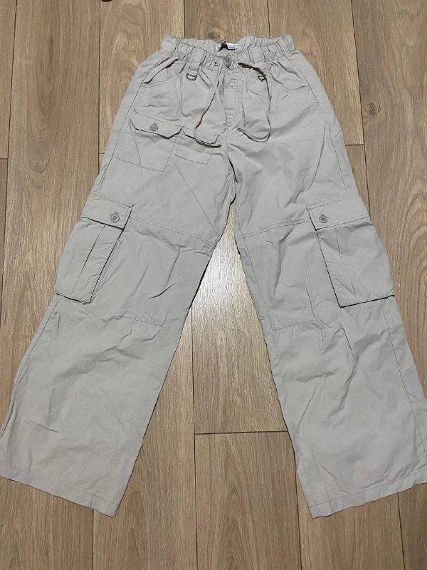 Топы XS, кроп топ M, штаны M 5