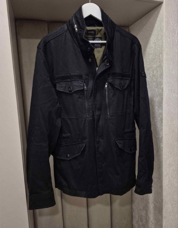 Жилет Diesel, куртка Calvin Klein, куртка Diesel, бомбер Diesel, кожаные кеды, кроссовки 5