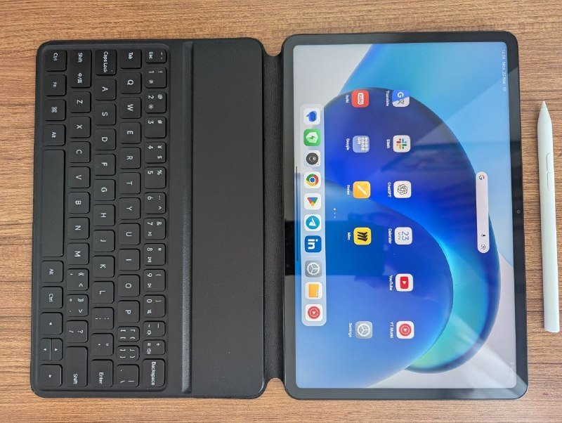 Планшет Xiaomi Pad 6 с чехлом-клавиатурой и стилусом 2