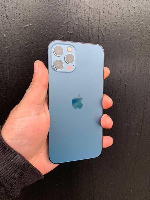 iPhone 13 128GB Green, iPhone 12 128GB Blue, iPhone 12 Pro 128GB Blue 2