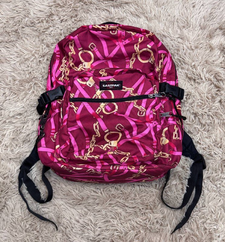 Розовый рюкзак Eastpak