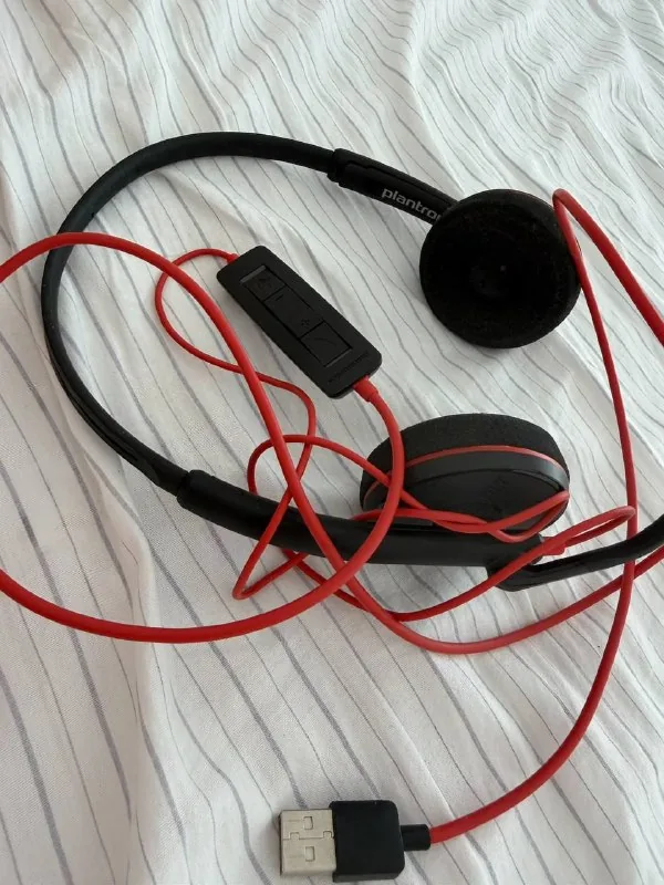Гарнитура Plantronics C3220