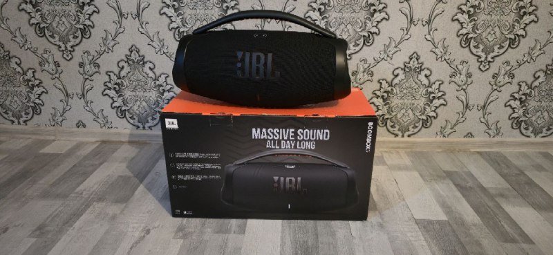 Колонка JBL Boombox 3